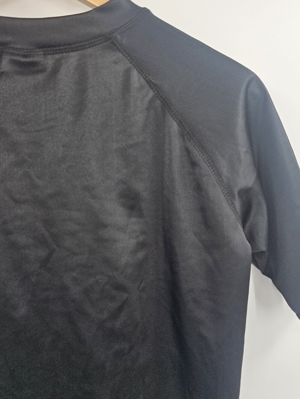 Kanu Surf Black Rash Guard Size Large - Picture 2 of 8